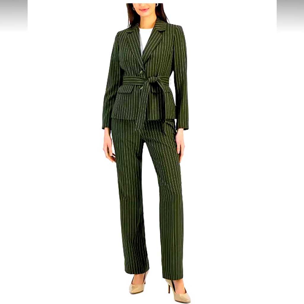 Le Suit Women's Striped Belted Pantsuit. Size 6 Petite. Basil/White Striped.